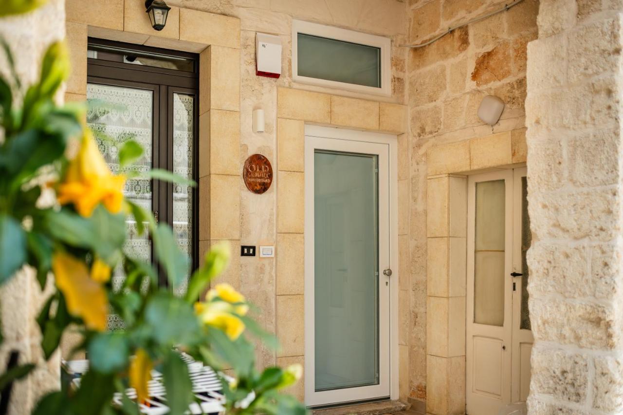 Old Court Luxury Suite&Spa By Monholiday Monopoli Bagian luar foto