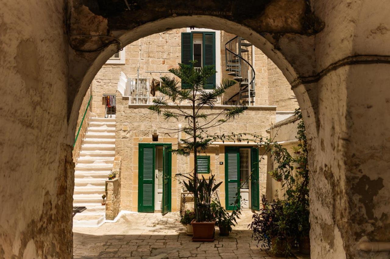 Old Court Luxury Suite&Spa By Monholiday Monopoli Bagian luar foto